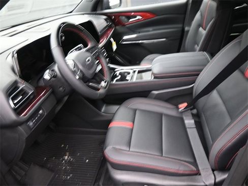 New 2026 Chevrolet Traverse RS w/ LPO, Floor Liner Package image 8