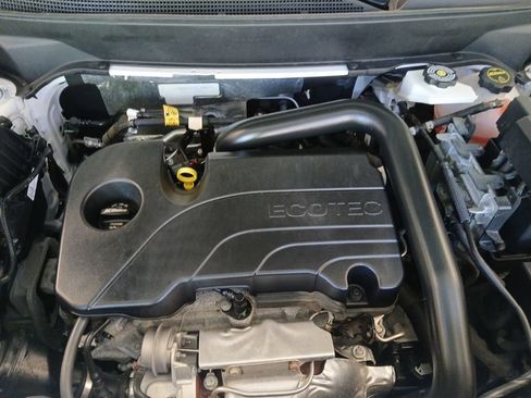 Used 2025 Chevrolet Equinox LT FWD image 23