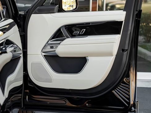 New 2026 Land Rover Range Rover SE AWD/4WD image 28
