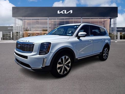 Used 2020 Kia Telluride S AWD/4WD image 3
