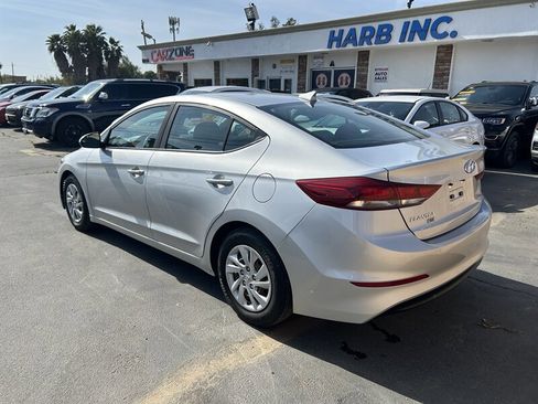 Used 2018 Hyundai Elantra SE w/ SE Connectivity Package 04 image 11