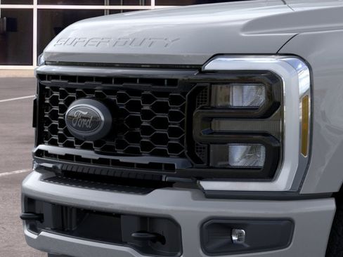 New 2026 Ford F250 Lariat w/ Black Appearance Package AWD/4WD image 39