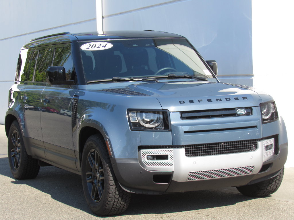 Used 2024 Land Rover Defender 110 S AWD/4WD image 2