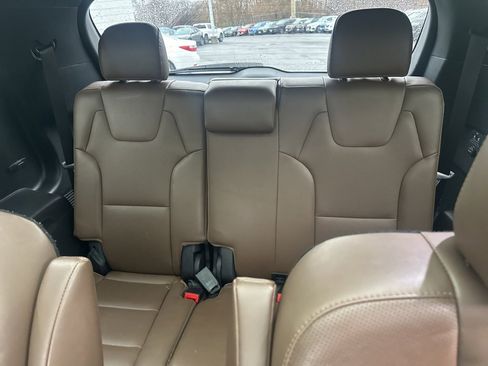 Used 2021 Kia Telluride SX w/ SX Prestige Package image 14