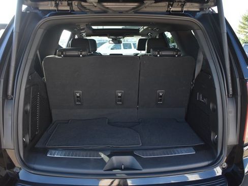 Used 2023 Chevrolet Tahoe RST w/ Luxury Package AWD/4WD image 18