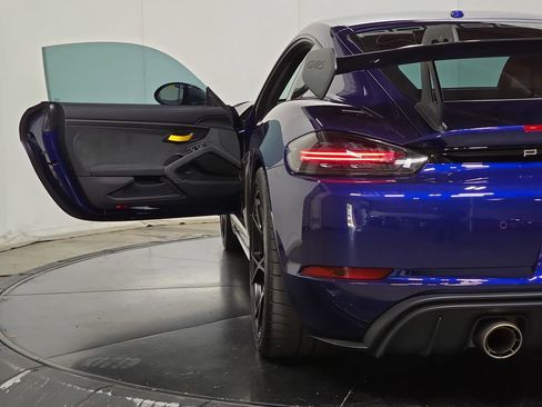 Certified 2025 Porsche 718 Cayman GT4 RS image 31