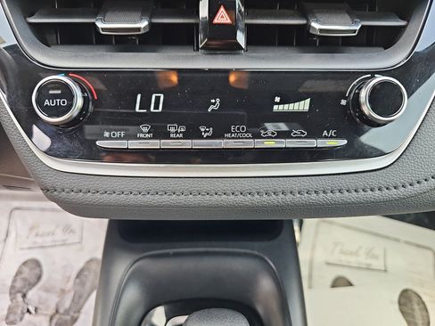 Used 2022 Toyota Corolla SE w/ Carpet Mat Package (TMS) FWD image 26
