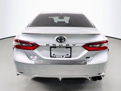 Used 2024 Toyota Camry SE image 6