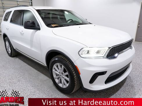 Used 2023 Dodge Durango SXT image 6