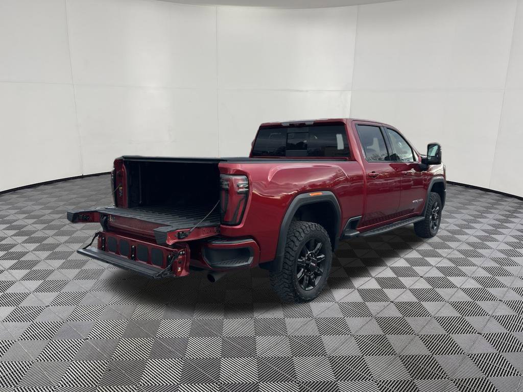 Used 2025 GMC Sierra 2500 AT4 w/ AT4 Premium Plus Package AWD/4WD image 5