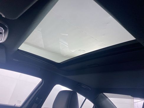 Used 2019 Dodge Charger SRT Hellcat w/ Harman/Kardon Audio Group image 3