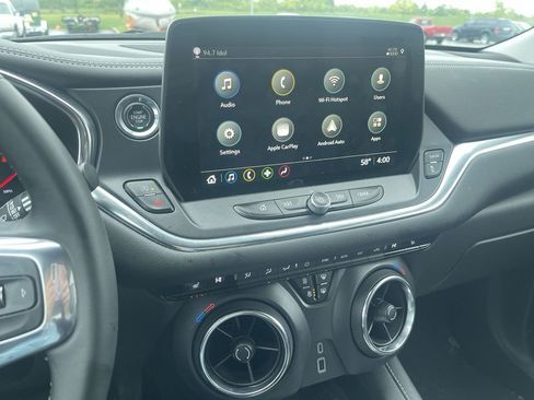 Used 2024 Chevrolet Blazer LT FWD image 26