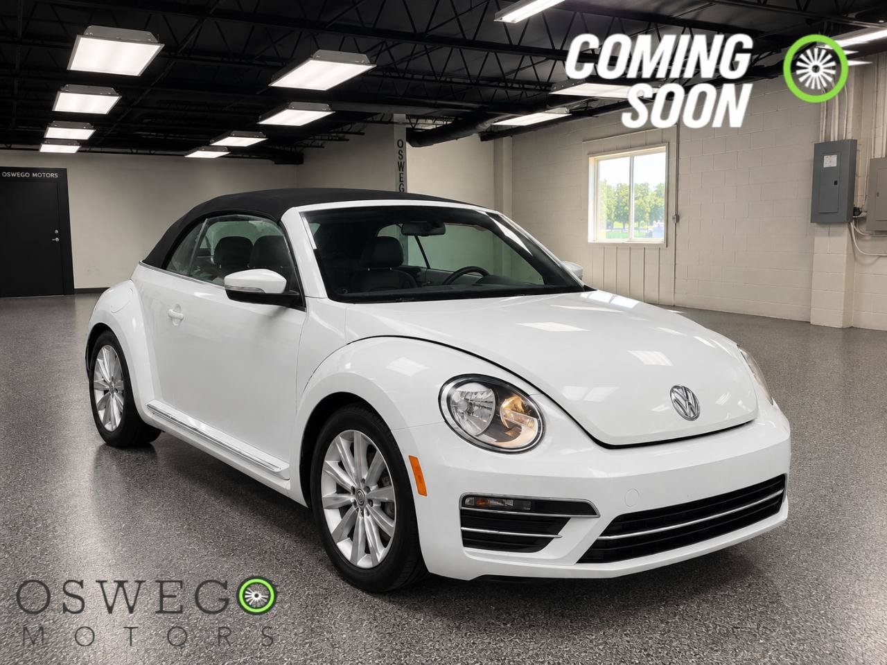 Used 2018 Volkswagen Beetle 2.0T SE FWD image 1