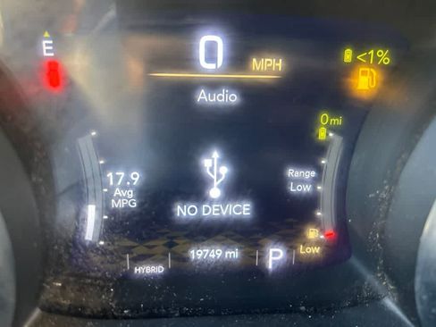 Used 2023 Jeep Wrangler Unlimited Sahara w/ Cold Weather Group AWD/4WD image 9