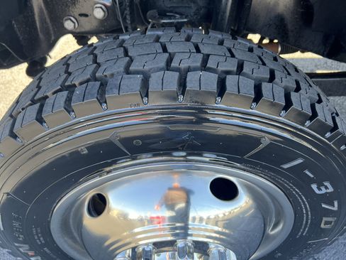 Used 2022 Ford F550 4x4 Regular Cab Super Duty image 8