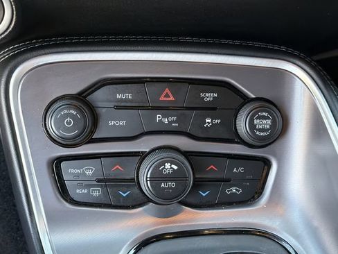 Used 2022 Dodge Challenger GT RWD image 17