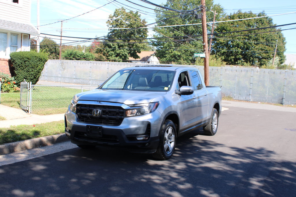 Used 2025 Honda Ridgeline RTL image 2