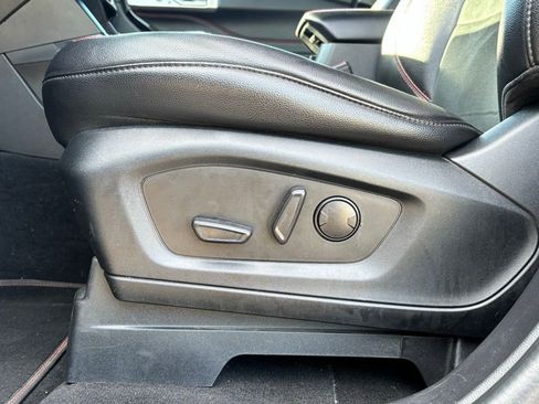 Used 2022 Ford Explorer ST-Line w/ Class IV Trailer Tow Package image 14