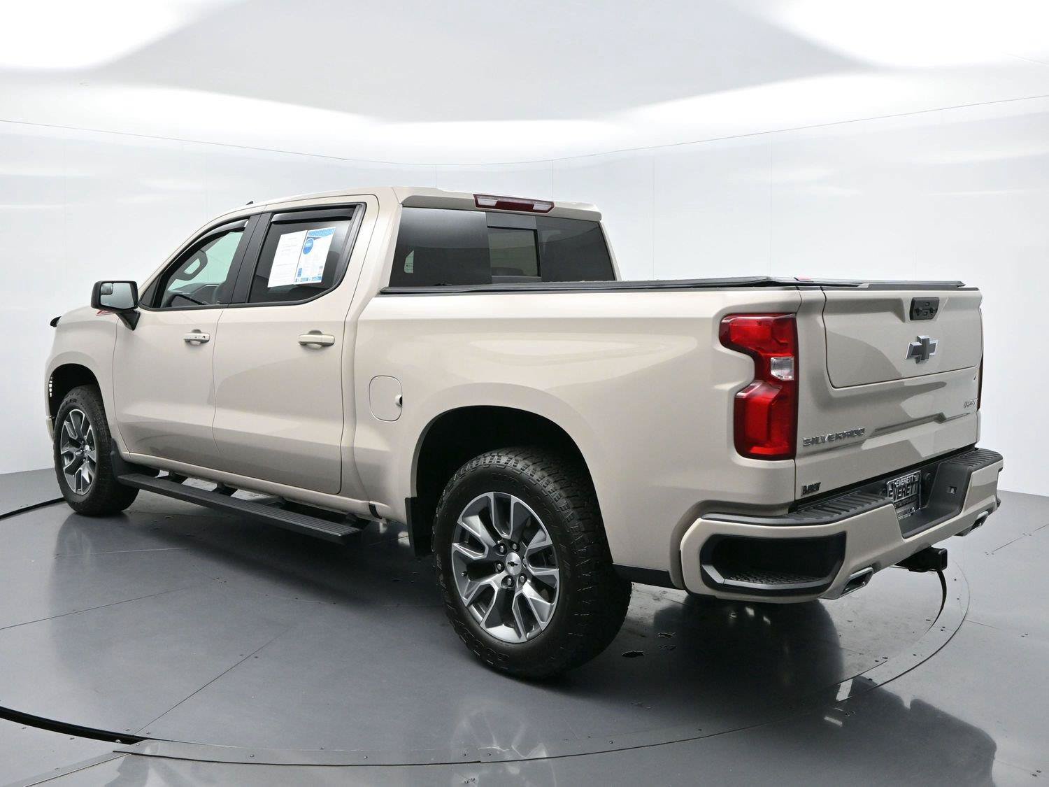 Used 2026 Chevrolet Silverado 1500 RST AWD/4WD image 5