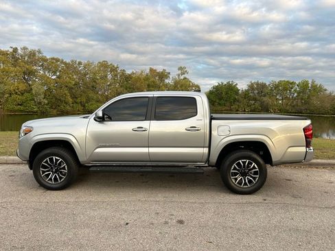 Used 2023 Toyota Tacoma SR5 image 2