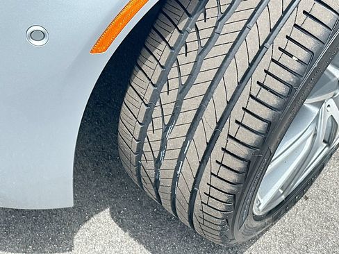 Used 2022 Mercedes-Benz E 350 Sedan w/ AMG Line Exterior image 25
