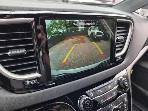 New 2026 Chrysler Voyager LX image 32