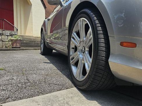 Used 2015 Bentley Continental GT image 33