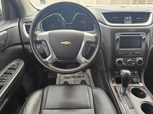 Used 2017 Chevrolet Traverse LT image 11