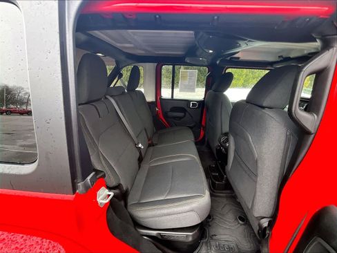 Used 2024 Jeep Wrangler Sport S w/ Convenience Group image 16