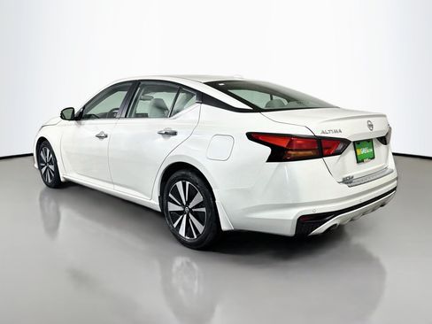 Used 2022 Nissan Altima 2.5 SV w/ SV Premium Package FWD image 7