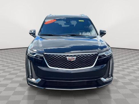 Used 2024 Cadillac XT6 Premium Luxury w/ Technology Package image 2