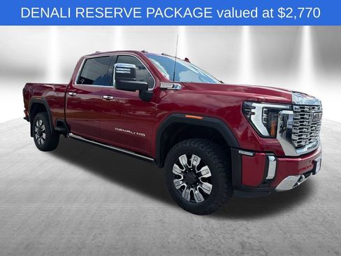 Used 2024 GMC Sierra 2500 Denali w/ Denali Reserve Package AWD/4WD image 8