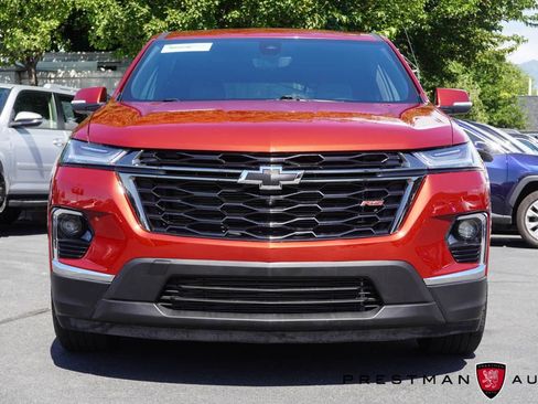 Used 2023 Chevrolet Traverse RS FWD image 18