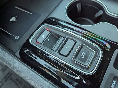 Used 2025 Honda Pilot Touring image 26