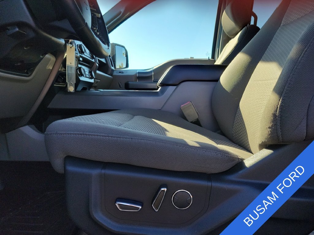 Used 2018 Ford F150 XLT w/ Equipment Group 302A Luxury AWD/4WD image 13
