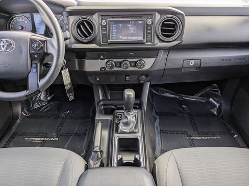 Used 2019 Toyota Tacoma SR w/ SR Convenience Package image 18