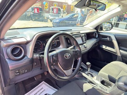 Used 2018 Toyota RAV4 XLE w/ Plus Extra Value Package AWD/4WD image 13