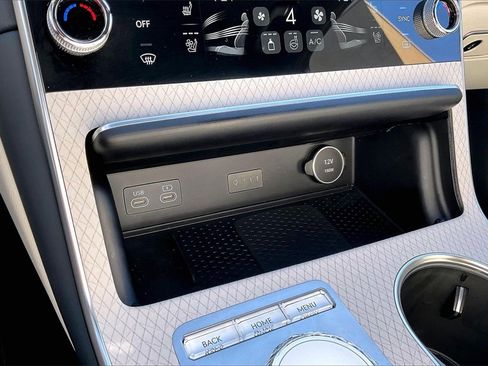 Used 2025 Genesis GV80 3.5T Prestige image 16