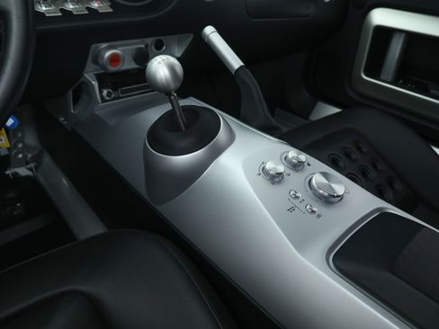 Used 2006 Ford GT image 31