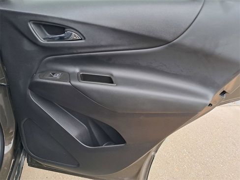 Used 2024 Chevrolet Equinox LT image 14