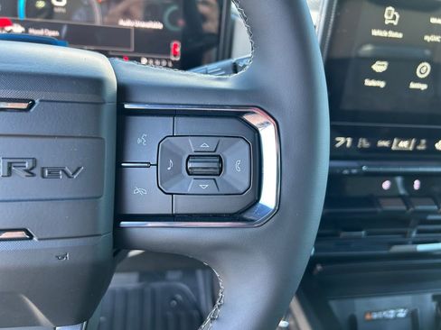 New 2026 GMC Hummer EV 4x4 Crew Cab w/ LPO, Dark Essentials Package image 18