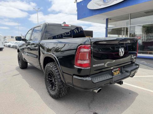 Used 2019 RAM 1500 Laramie AWD/4WD image 7