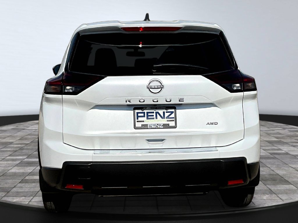 New 2026 Nissan Rogue SV w/ Cold Weather Package AWD/4WD image 4