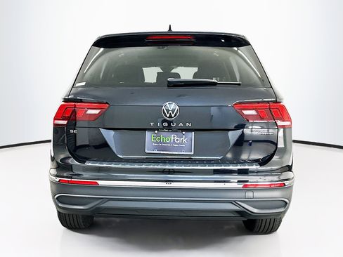 Used 2022 Volkswagen Tiguan SE image 7
