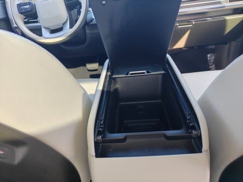 Used 2025 Hyundai Santa Fe Calligraphy image 20