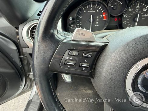 Used 2015 MAZDA MX-5 Miata Club image 8