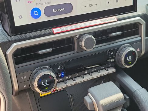 New 2026 Toyota 4Runner Limited AWD/4WD image 26