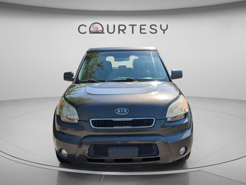 Used 2011 Kia Soul ! FWD image 9