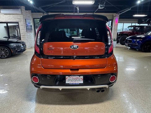 Used 2018 Kia Soul ! w/ Tech Package FWD image 6