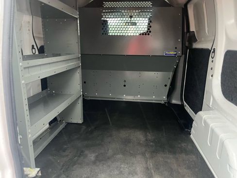 Used 2021 Nissan NV200 SV w/ Back Door Glass Package image 12